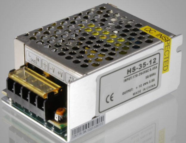 MasterLED 35 W-os beltéri tápegység, 3 Amper, 12V DC MasterLED 35 W-os beltéri tápegység, 3 Amper, 12V DC