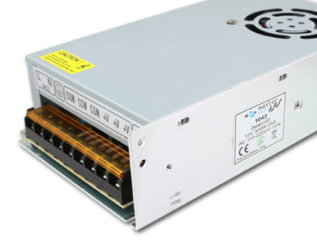 MasterLED 300 W-os beltéri tápegység, 25 Amper, 12V DC MasterLED 300 W-os beltéri tápegység, 25 Amper, 12V DC