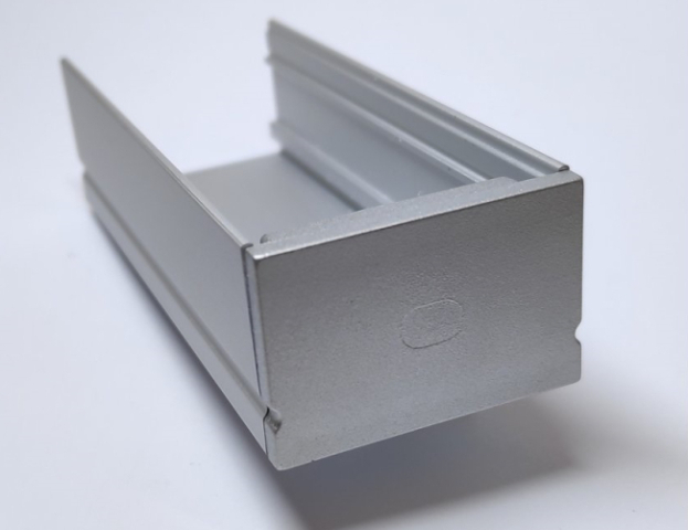 Ledprofiles ezüst színű végzáró 